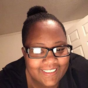 Meet your Posher, Latanya